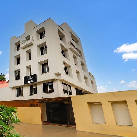 Super Collection O Ashram Road Near Sardar Bridge Formerly Hotel Apple Inn Ахмедабад Екстериор снимка